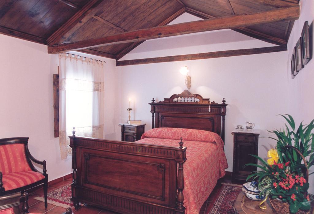 Hospederia Casa De La Torre Guest House Ел Тобосо Стая снимка
