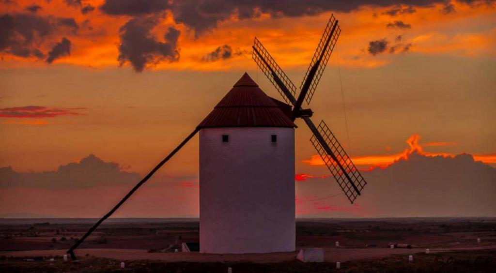 Hospederia Casa De La Torre Guest House Ел Тобосо Екстериор снимка