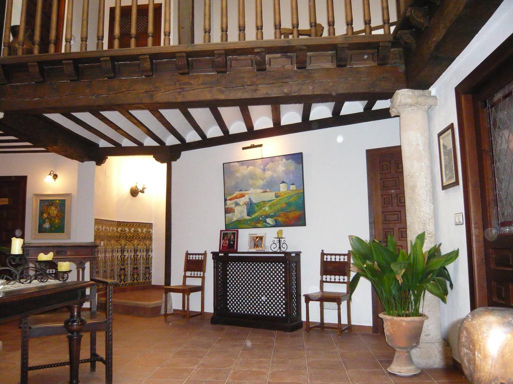 Hospederia Casa De La Torre Guest House Ел Тобосо Екстериор снимка
