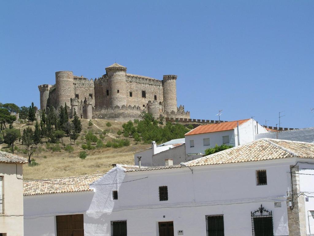 Hospederia Casa De La Torre Guest House Ел Тобосо Екстериор снимка