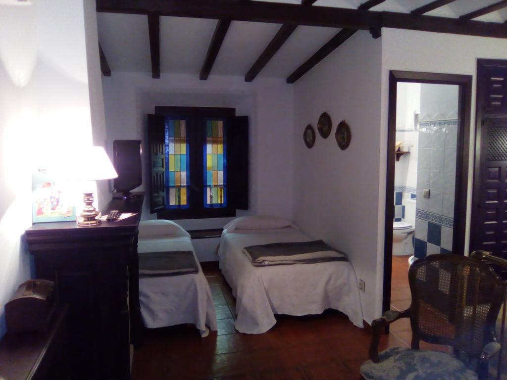 Hospederia Casa De La Torre Guest House Ел Тобосо Екстериор снимка